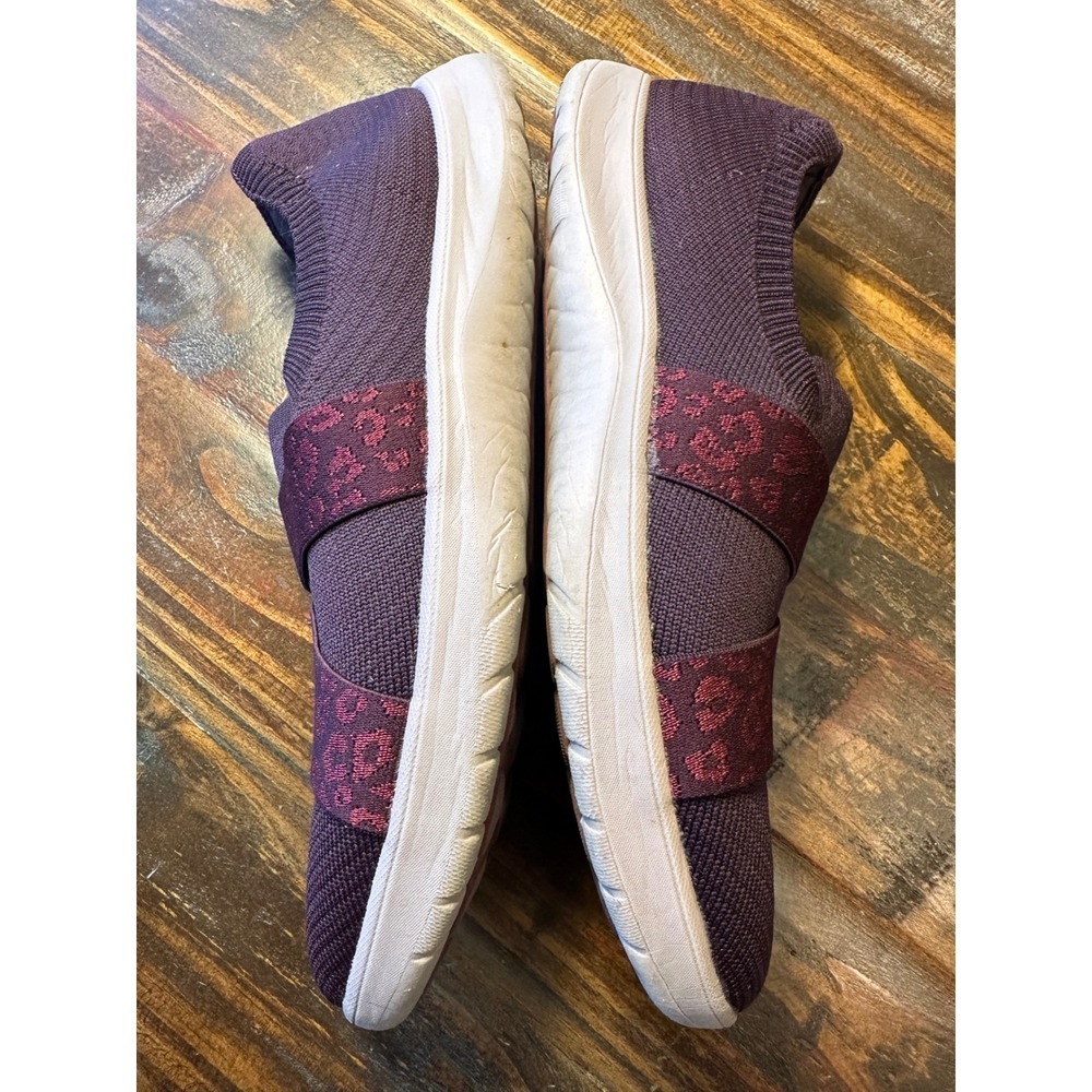 Clarks Cloudsteppers Women's 10 Purple Leopard Knit Slip On Sneakers - Picture 7 of 10